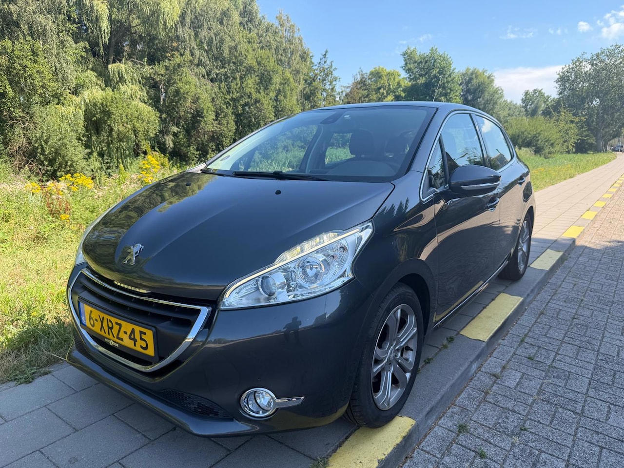 Peugeot 208 - 1.2 VTi Allure-Nette Auto-nwe apk - AutoWereld.nl
