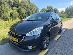 Peugeot 208 - 1.2 VTi Allure-Nette Auto-nwe apk