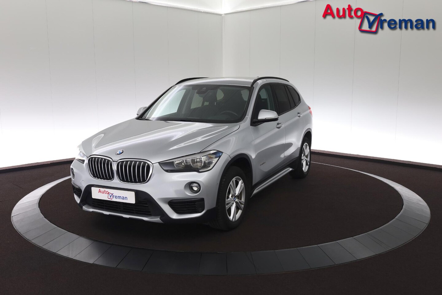 BMW X1 - sDrive18i X line Aut -Leder/Camera/18"- - AutoWereld.nl