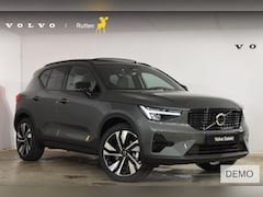Volvo XC40 - B4 211PK Automaat Plus Dark / Lounge Pakket / Extra getint glas / 360 Camera / 20'' velgen