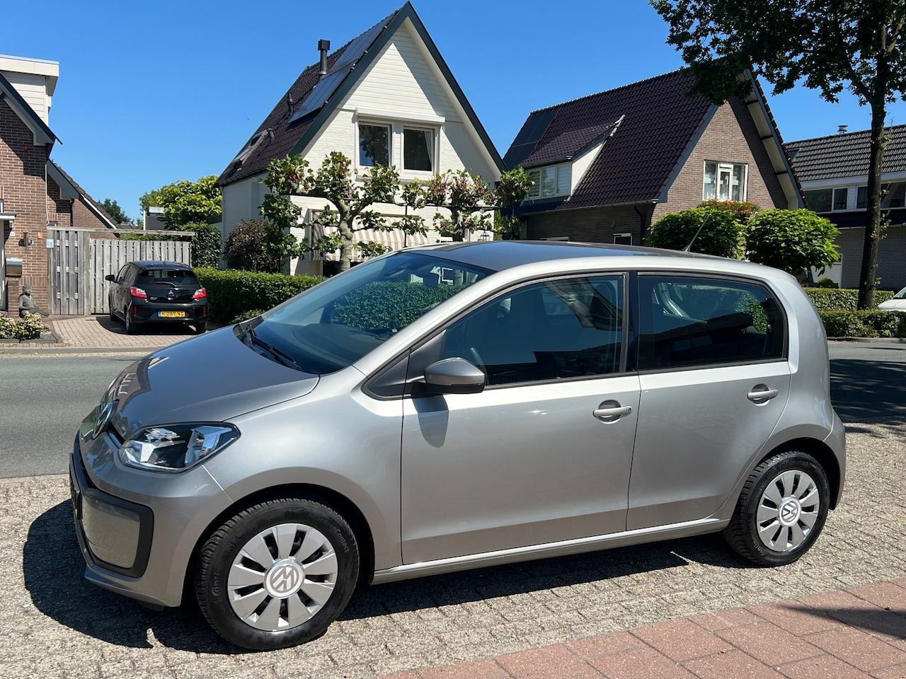 Volkswagen Up! - 1.0 BMT move up! NL-AUTO-NAP - AutoWereld.nl