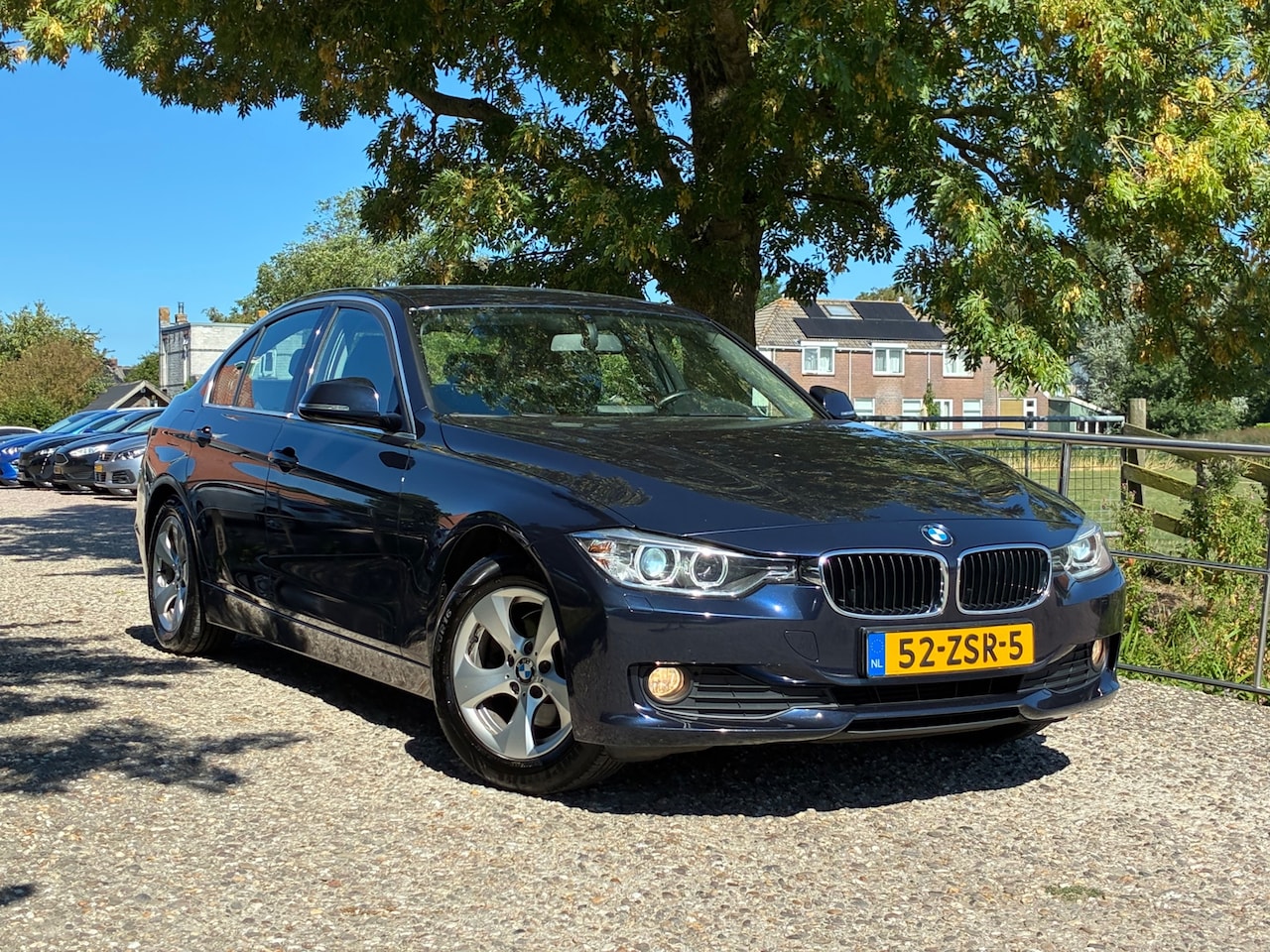 BMW 3-serie - 320d High Executive | " 158.000 KM '' + Cruise + Airco + Navi Nu € 9.975,-!!! - AutoWereld.nl