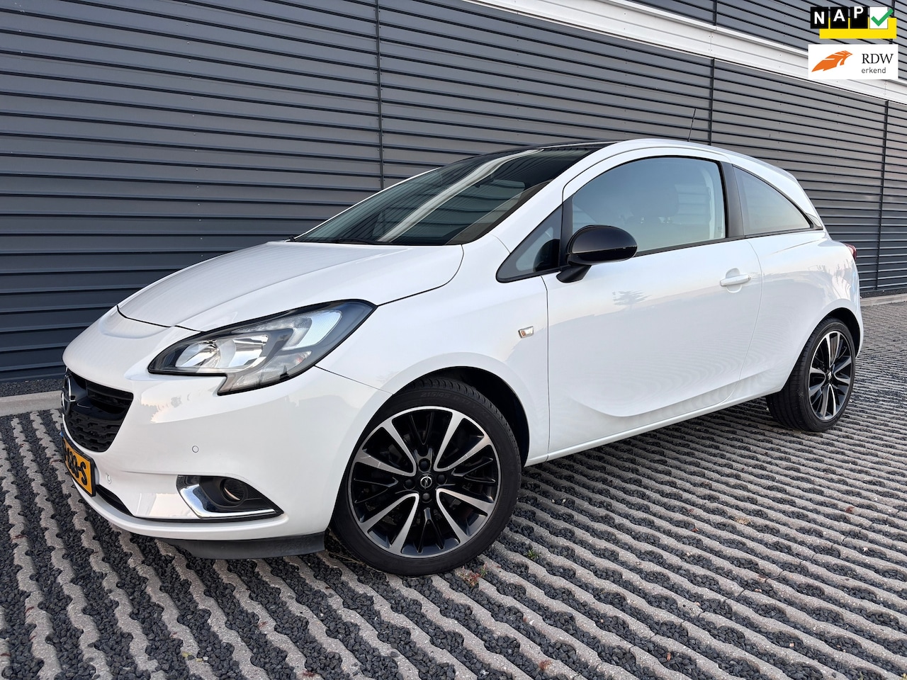 Opel Corsa - 1.0 Turbo Color Edition - Dealer onderhouden - AutoWereld.nl