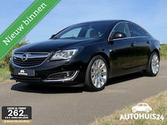Opel Insignia - 2.0 Turbo 250PK Automaat AFL|AGR|Trekhaak|NL-AUTO