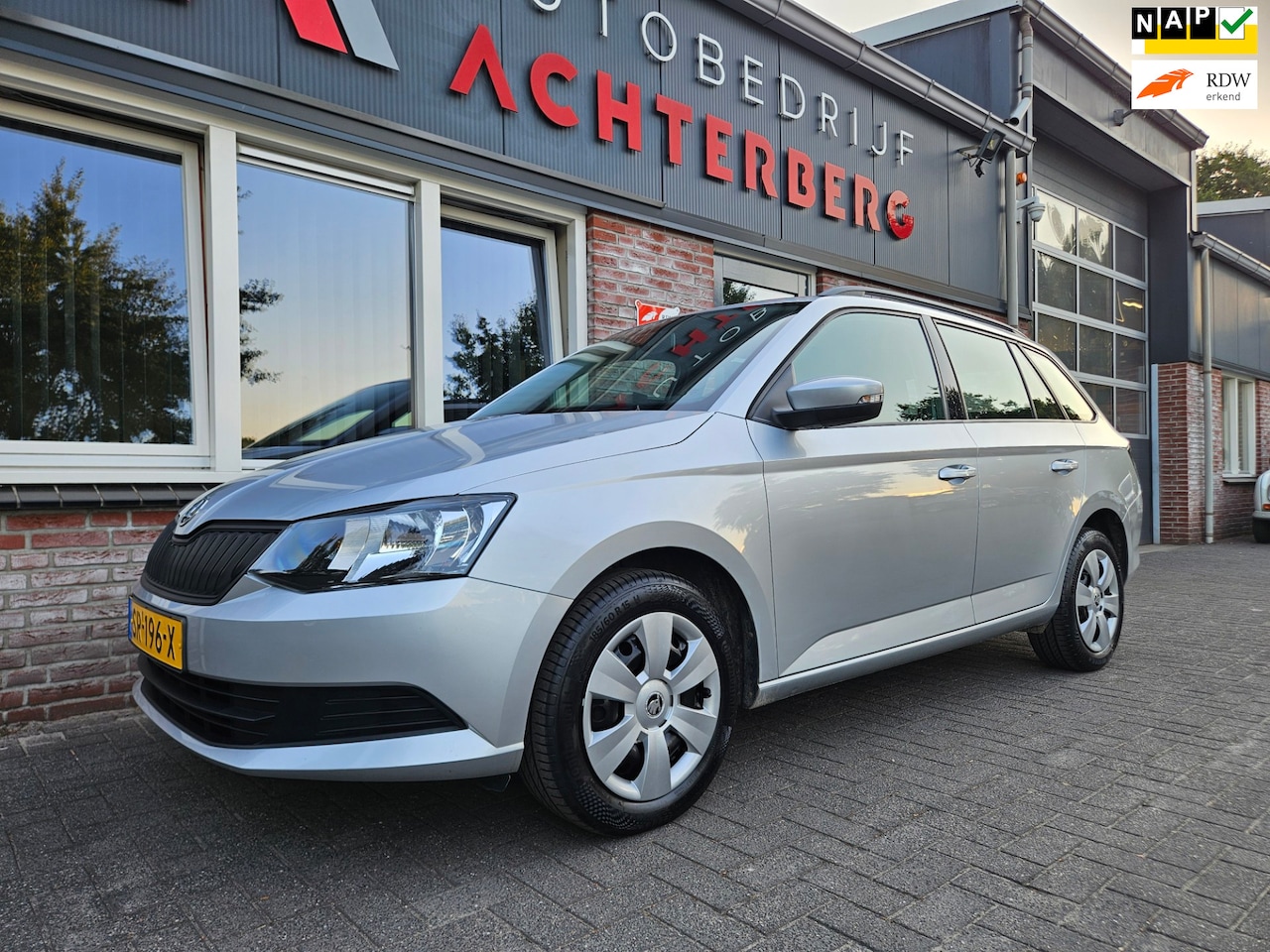 Skoda Fabia Combi - 1.0 MPI Active Trekhaak! Cruise Control! NAP! Nette Auto! - AutoWereld.nl