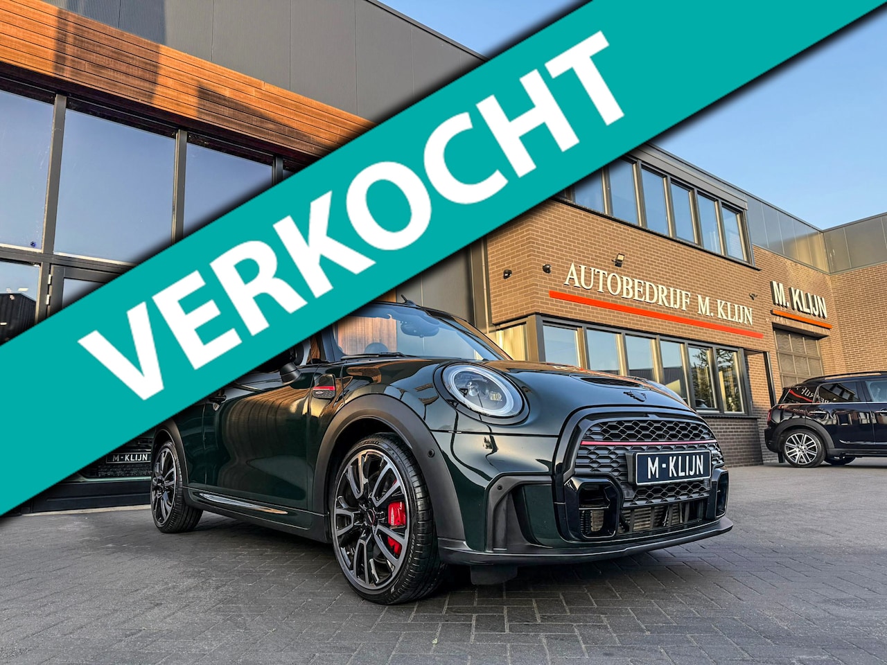 MINI Cabrio - Mini 2.0 John Cooper Works JCW Pack F1 aut 231pk Rebelgreen/Camera/Hk/Btw/Bomvol - AutoWereld.nl