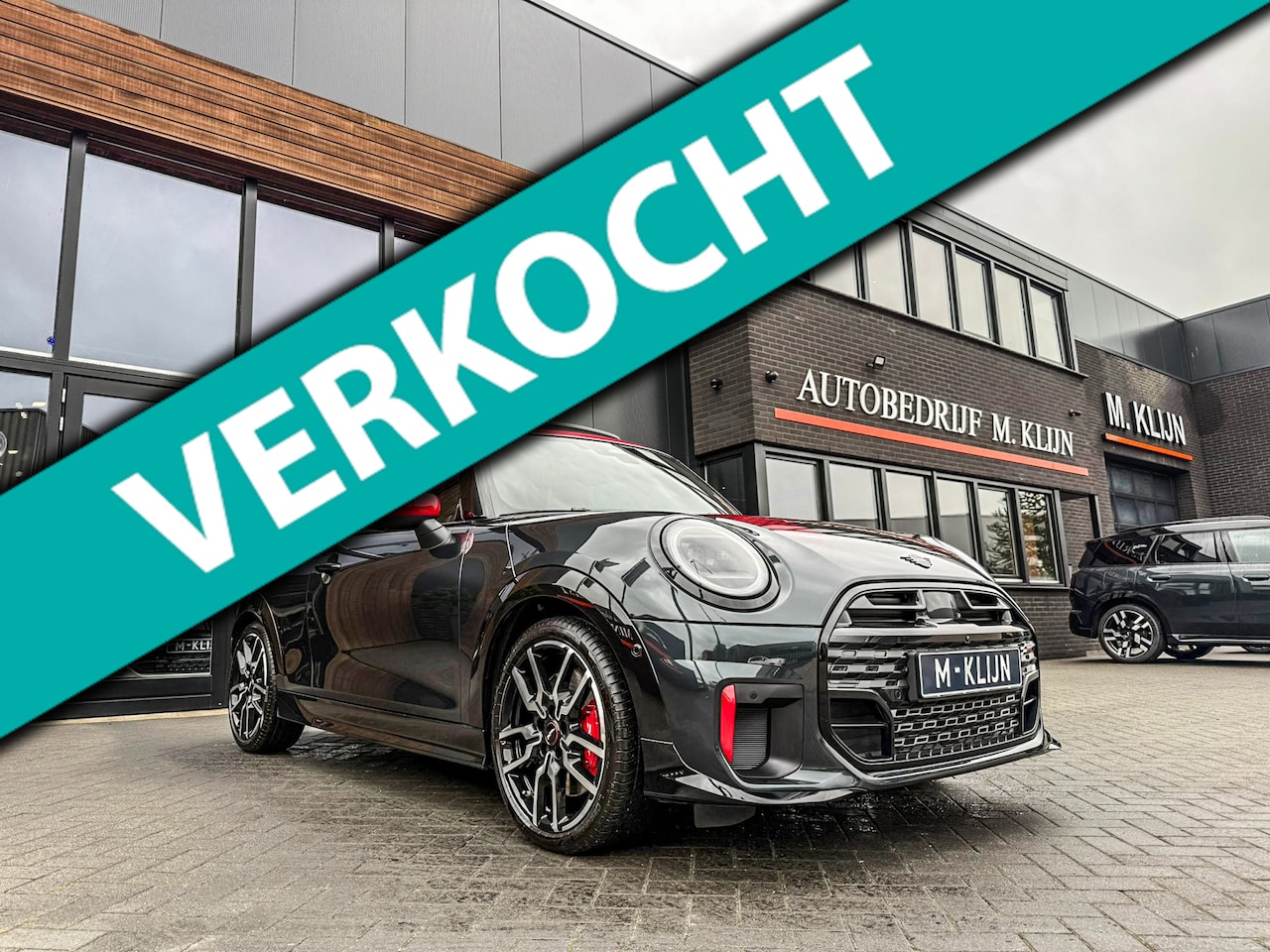 MINI John Cooper Works - Mini 2.0 JCW XL F1 aut 231pk Legend Grey/Massage/Pano/Btw/Bomvol - AutoWereld.nl
