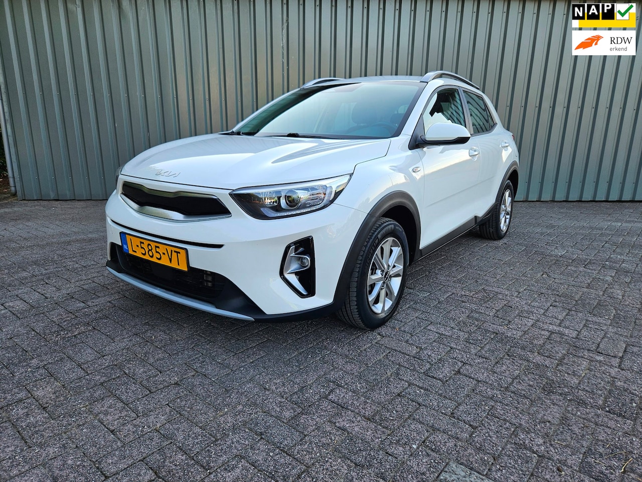 Kia Stonic - 1.0 T-GDi MHEV DynamicLine Camera Airco Lmv - AutoWereld.nl