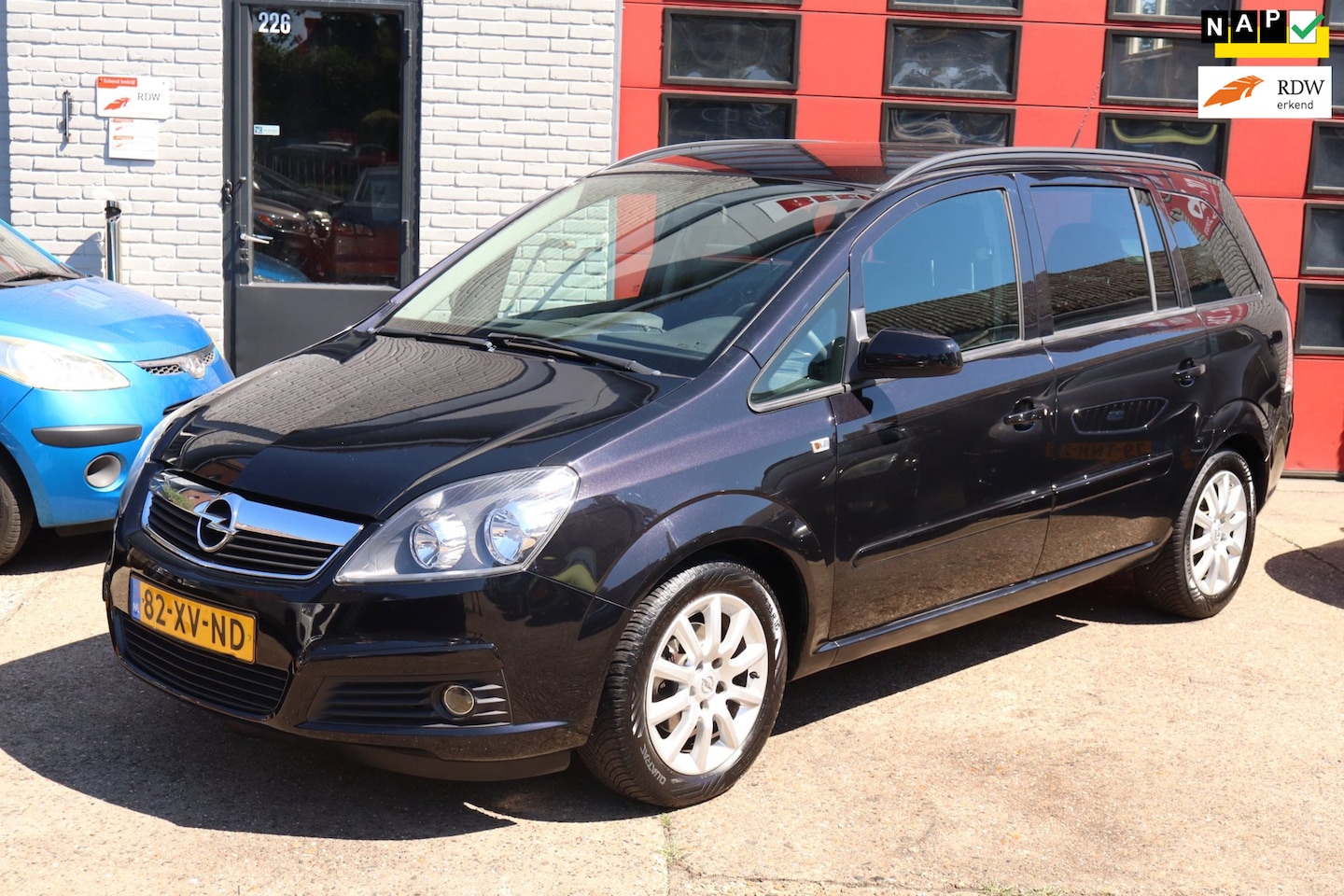 Opel Zafira - 1.8 Temptation 1.8 Temptation ,AIRCO , NIIEUWE APK , 7 PERS - AutoWereld.nl