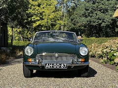 MG B type - Cabriolet MG-B Cabriolet Chrome model 1971 Leder LM wielen