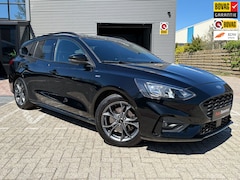 Ford Focus Wagon - 1.0 EcoBoost ST Line Automaat Weinig KM