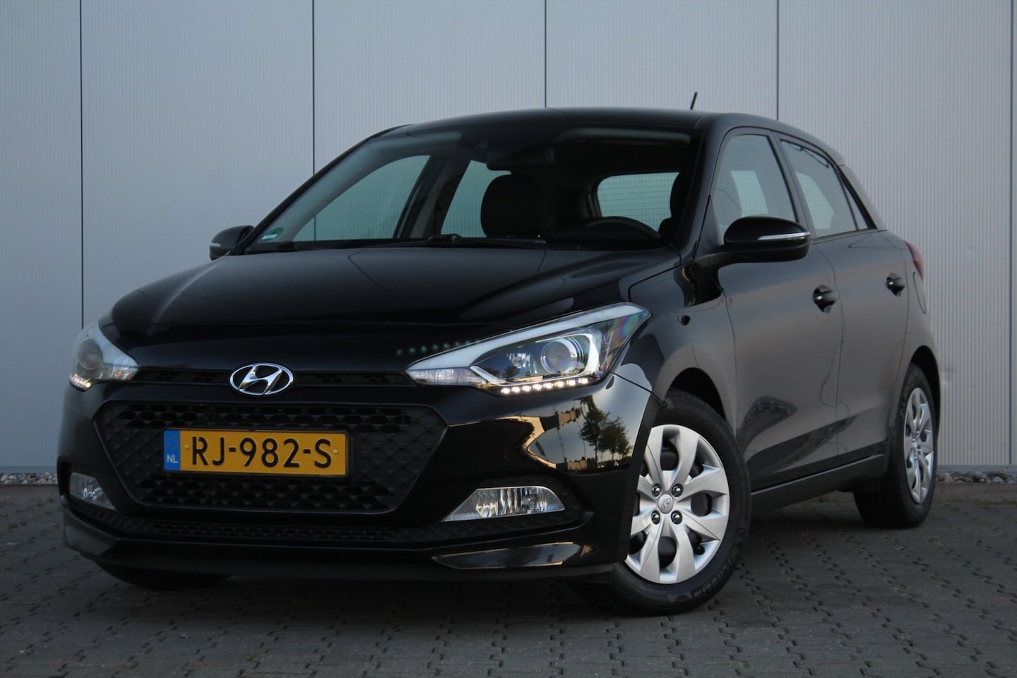 Hyundai i20 - 1.4i i-Motion | Automaat | 66 DKM | Airco | Cruise control | PDC | APK | - AutoWereld.nl