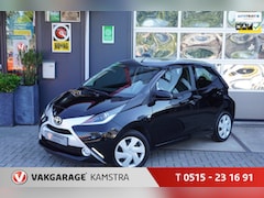 Toyota Aygo - 1.0 VVT-i x-play NAP 5drs Airco/Bluetooth/Zuinig