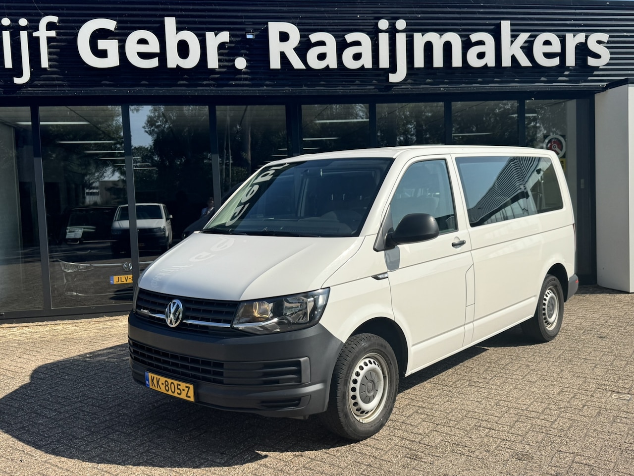 Volkswagen Transporter Kombi - 2.0 TDI L1H1*Climatronic* 9-personen* - AutoWereld.nl