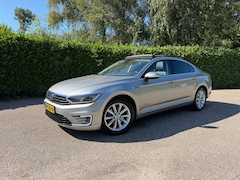 Volkswagen Passat - 1.4 TSI GTE Connected Series Plus |Met Nw Megatronic |Panaromadak |