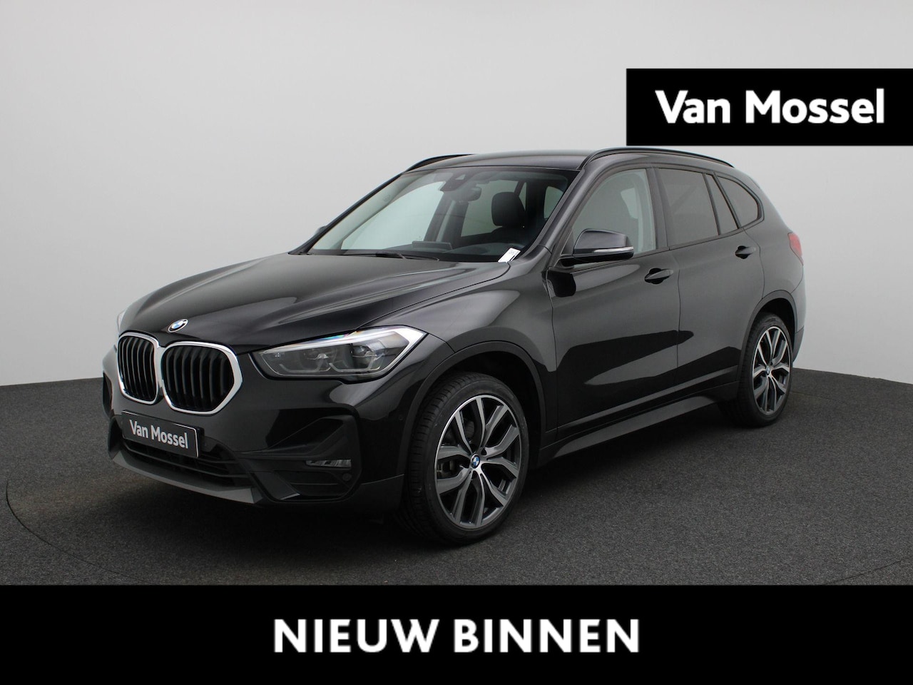 BMW X1 - sDrive18i High Executive | Apple Carplay / Android Auto | Stoel- Stuurverwarming | Adaptiv - AutoWereld.nl