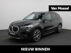 BMW X1 - sDrive18i High Executive | Apple Carplay / Android Auto | Stoel- Stuurverwarming | Adaptiv