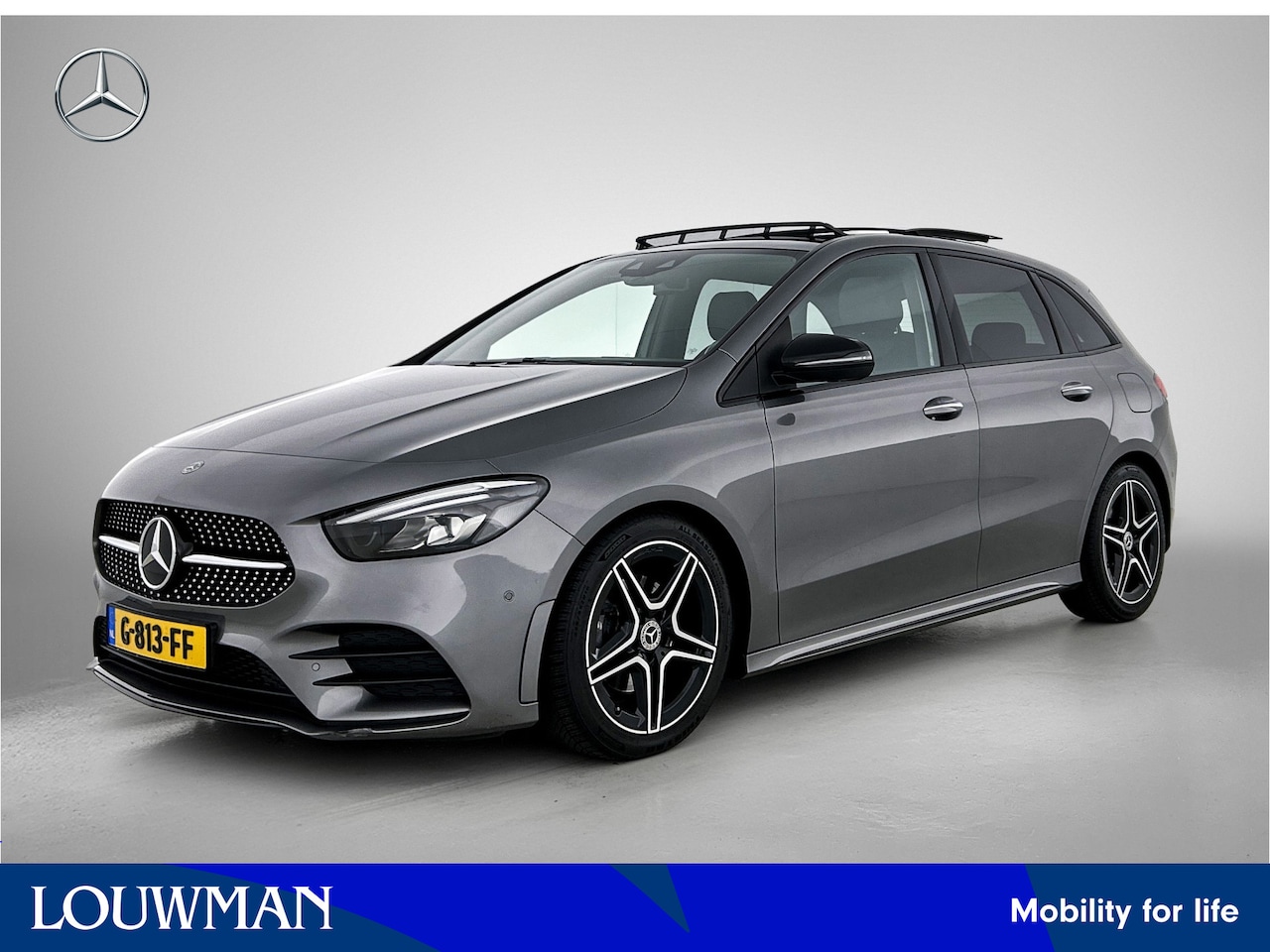 Mercedes-Benz B-klasse - 180 AMG Nightpakket | Panoramadak | Stoelverwarming | Augmented Reality | LED | Parkeerpak - AutoWereld.nl