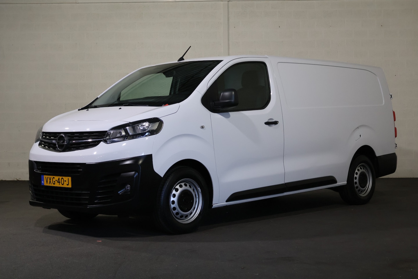 Opel Vivaro - 2.0 BlueHDi 145pk S&S L3 Koelwagen - AutoWereld.nl