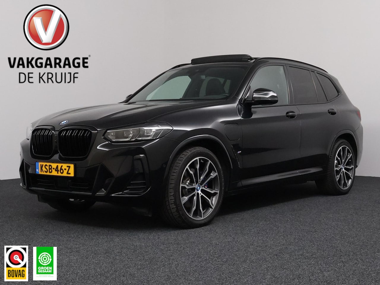 BMW X3 - xDrive30e High Executive M | ACC | Panoramadak | Harman Kardon | Camera! - AutoWereld.nl