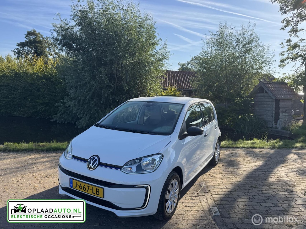 Volkswagen e-Up! - 36.8kwh | Camera | Cruise | CCS | Sensoren - AutoWereld.nl