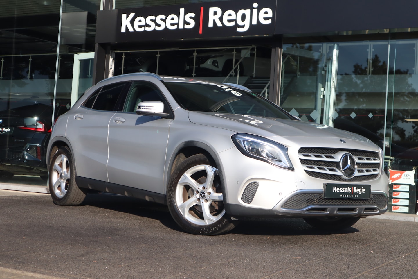Mercedes-Benz GLA-Klasse - 180 Activity Edition | Camera | El.klep | LED | Clima | Navi | Sensoren | Cruise | 18” - AutoWereld.nl