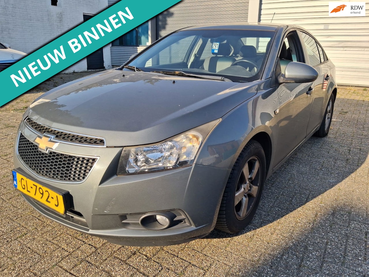 Chevrolet Cruze - 1.6 LS GEWOON LEUKE AUTO MET AIRCO SEDAN - AutoWereld.nl