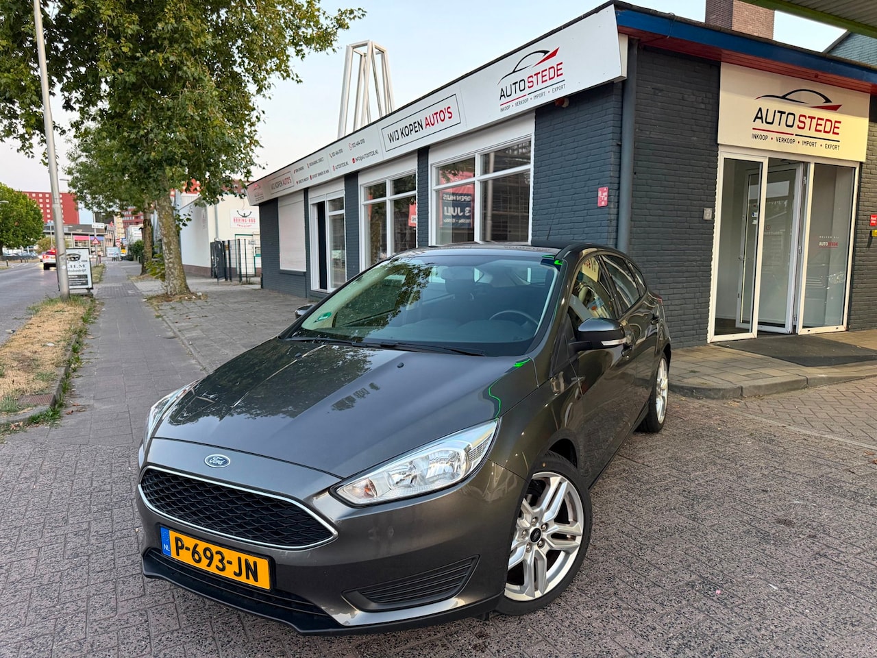 Ford Focus - 1.0 Trend Edition AIRCO - AutoWereld.nl