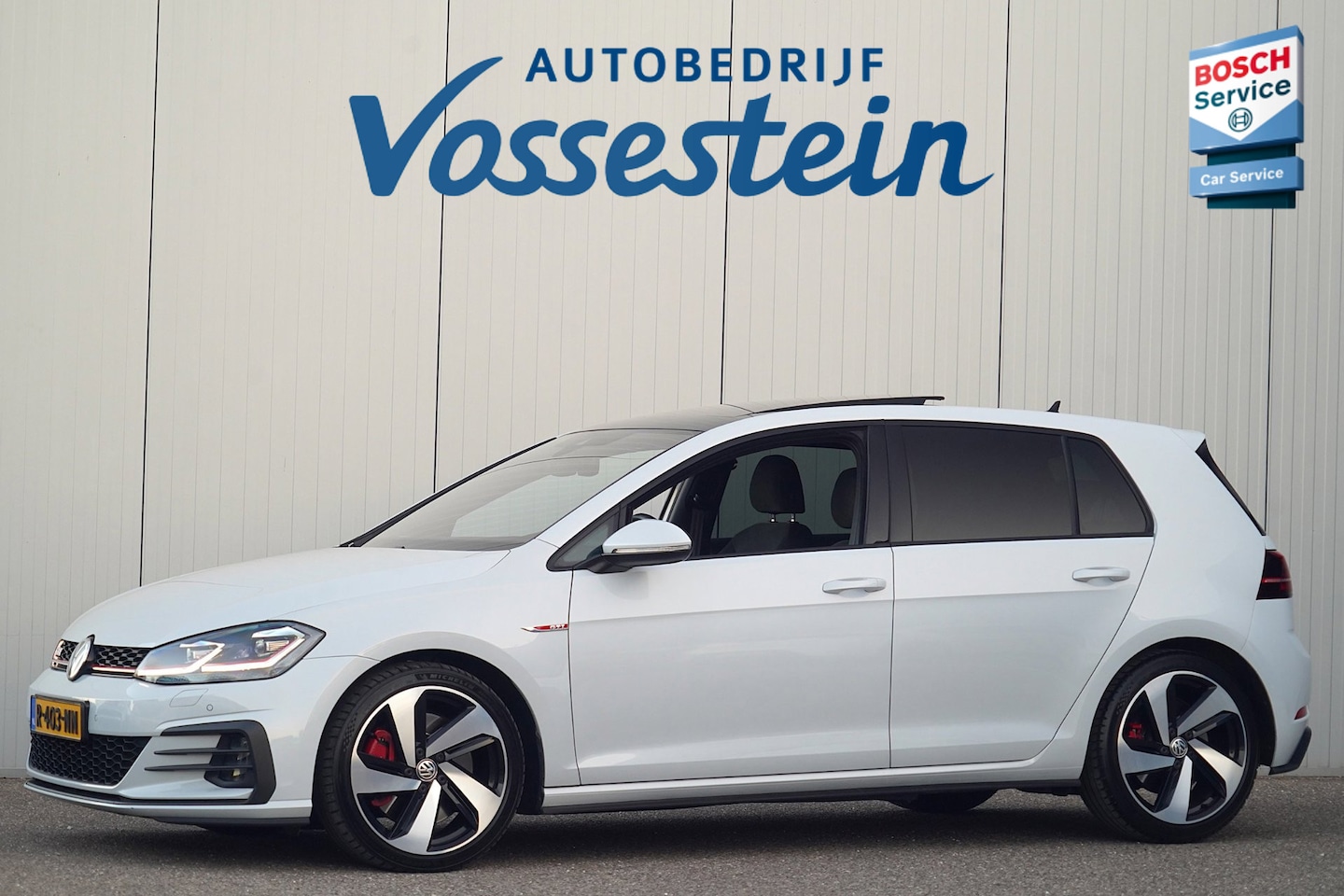 Volkswagen Golf - 2.0 TSI GTI Performance / Pano / Dealeronderhouden / Dynaudio / Bearlock / White Silver Me - AutoWereld.nl
