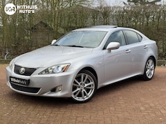 Lexus IS - 250 Executive Full Option Adaptive Levinson CarPlay