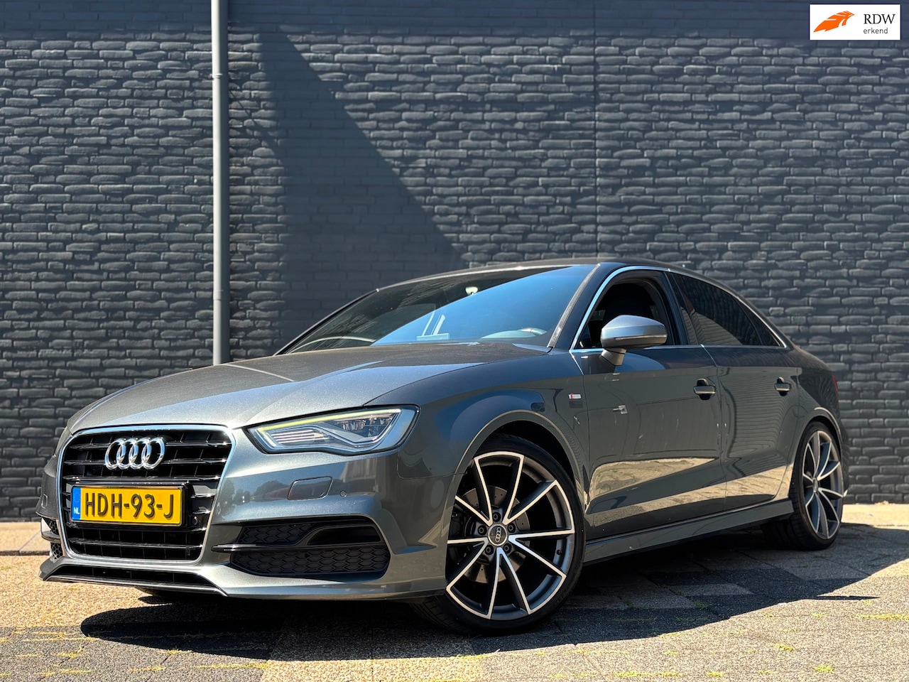 Audi A3 Limousine - 1.8 TFSI | 3x S-Line | Matrix | Stoelverwarming - AutoWereld.nl