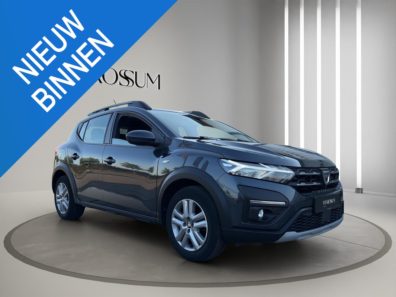 Dacia Sandero Stepway - 1.0 TCe 90 Comfort | Camera | Parksenors V+A | Keyless | Airco ( Automatisch ) - AutoWereld.nl