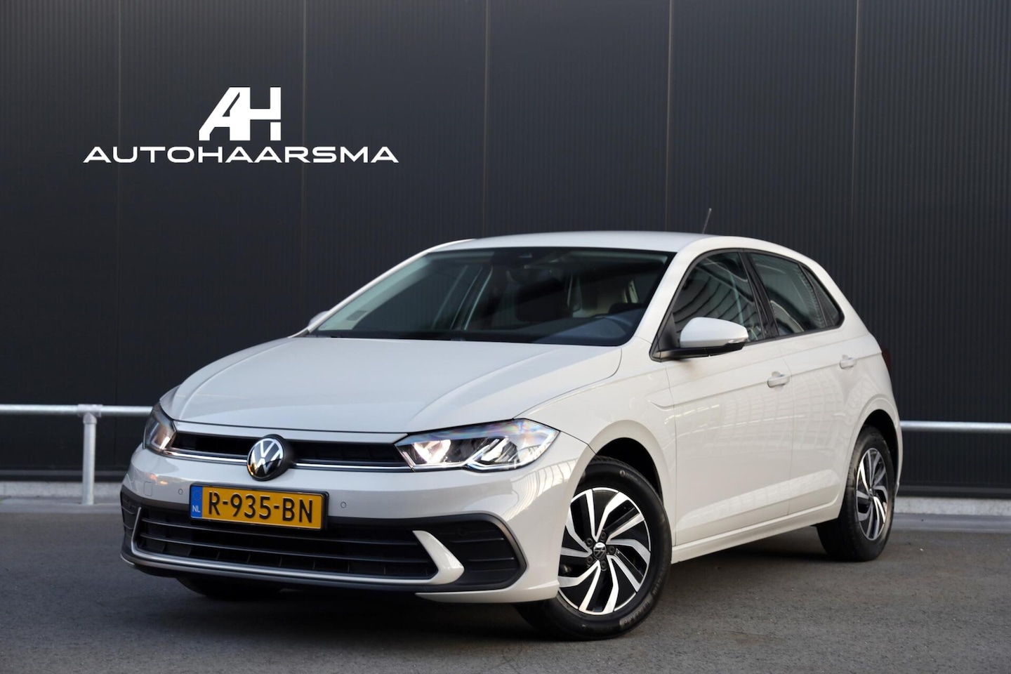 Volkswagen Polo - 1.0 TSI 95pk Life Business Clima Stoelverwarming Virtual ACC CarPlay PDC NL-Auto! - AutoWereld.nl