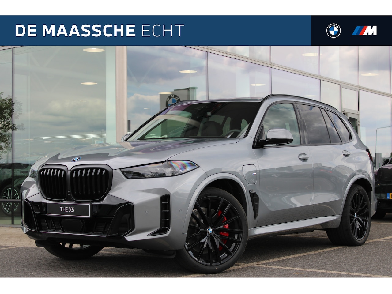 BMW X5 - xDrive50e M Sport Automaat / Panoramadak Sky Lounge / Trekhaak / Bowers & Wilkins / Parkin - AutoWereld.nl