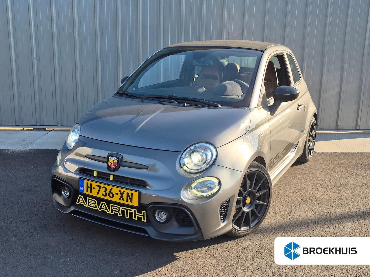 Fiat 500 C - 1.4 T-Jet Abarth Competizione 180PK | Elektr Schuifdak | Navigatie | Brembo remmen | Beats - AutoWereld.nl