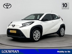 Toyota Aygo X - 1.0 VVT-i MT Play | Parkeercamera | Apple Carplay/Android Auto | Airco |