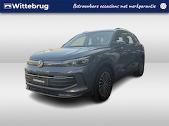 Volkswagen Tiguan - 1.5 eTSI DSG Life Edition / Panorama dak / 360 Camera / Stoelverwarming voor / 18'' LMV