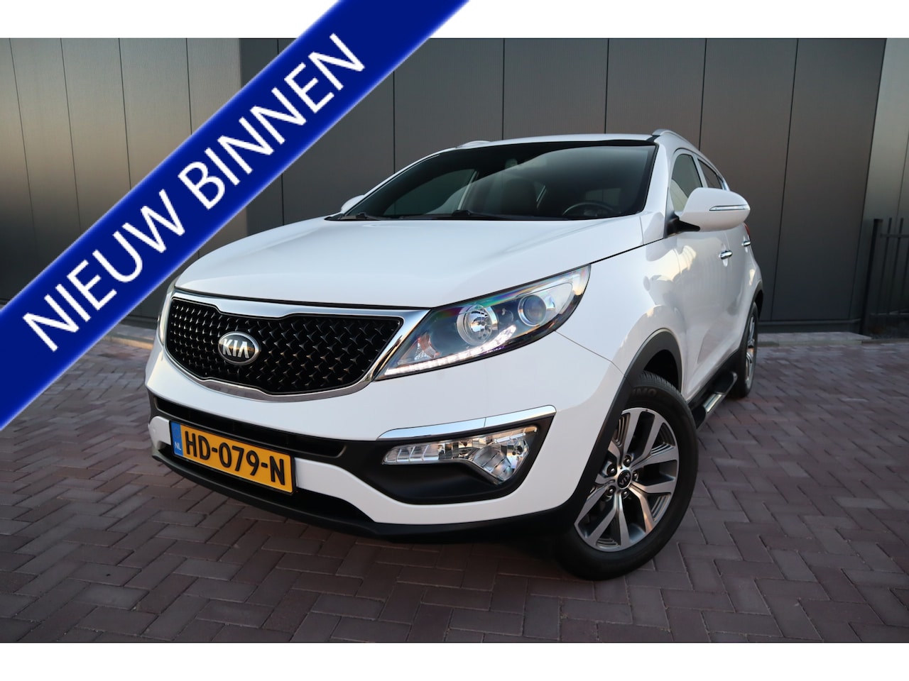Kia Sportage - 1.6 GDI X-treme DynamicLine Leder Camera Navigatie Stoel/achterbank verwarming Etc. Etc. - AutoWereld.nl