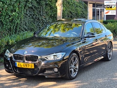 BMW 3-serie - 330e M Sport Apple CarPlay Schuifdak NL NAP 100% dealer onderhouden Line Assist Keyless 33