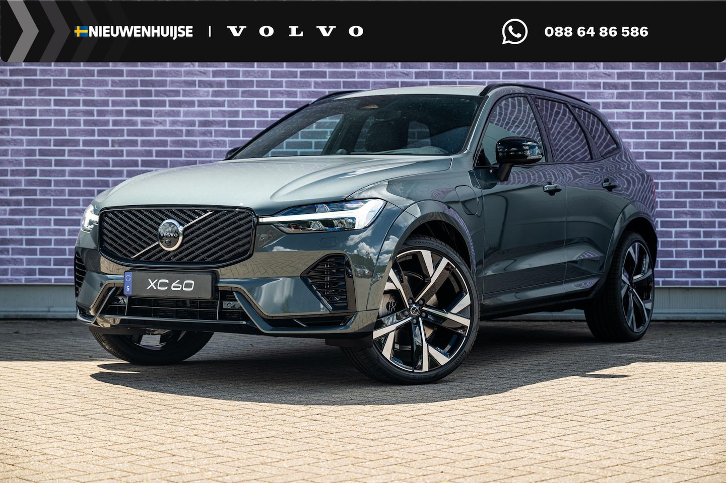Volvo XC60 - 2.0 T8 Plug-in hybrid AWD Ultra Dark Exec. Ed. | Luchtvering | 22 Inch | Bowers & Wilkins - AutoWereld.nl