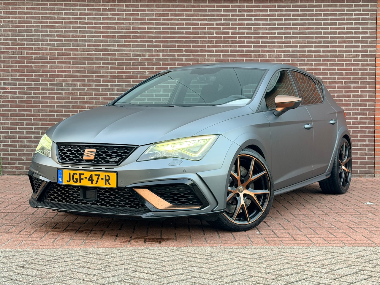 SEAT Leon - Cupra R 231/799 - AutoWereld.nl