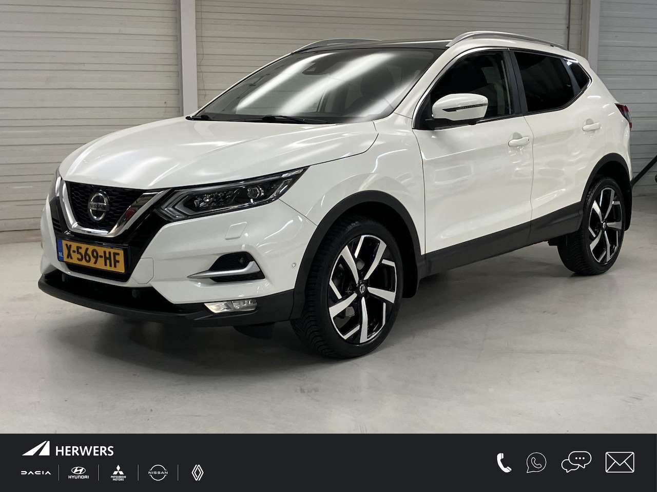 Nissan Qashqai - 1.3 DIG-T Tekna / Dealer Onderhouden / All Seasonbanden / Navigatie / Panoramadak / 360 Gr - AutoWereld.nl