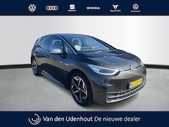 Volkswagen ID.3 - First Plus 58 kWh 204pk / SOH 88% Navigatie / Camera