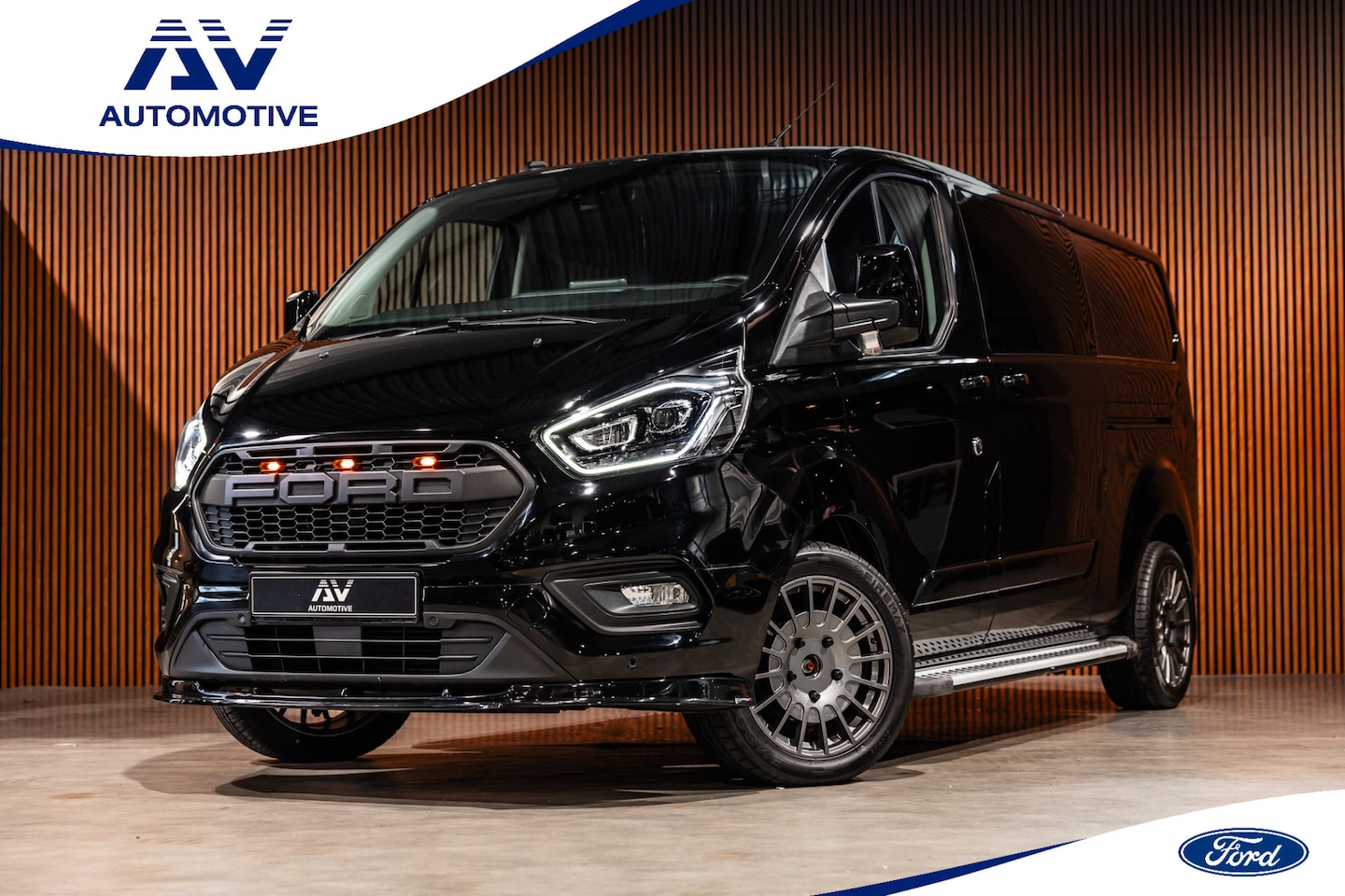 Ford Transit Custom - 320 2.0 TDCI 170 PK L2H1 Limited DC | Bi-Xenon | CarPlay | Camera | Navigatie | Stoelverwa - AutoWereld.nl