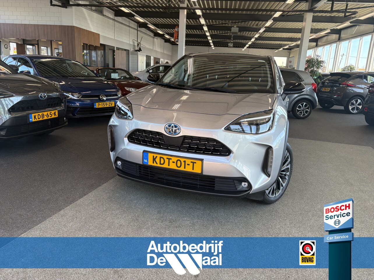 Toyota Yaris Cross - 1.5 Hybrid Adventure PANORAMADAK/LEDER/JBLAUDIO/HUD/PDC/18INCH - AutoWereld.nl