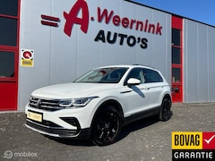 Volkswagen Tiguan - 1.5 TSI Elegance IQ Drive 360 Camera Trekhaak wegklapbaar Alcantara