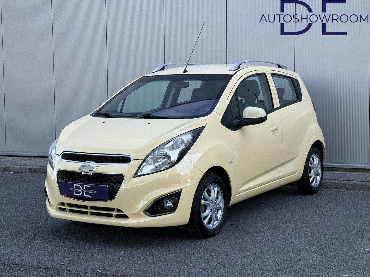 Chevrolet Spark - 1.2 16V LTZ | Airco | NW APK | Half Leer - AutoWereld.nl