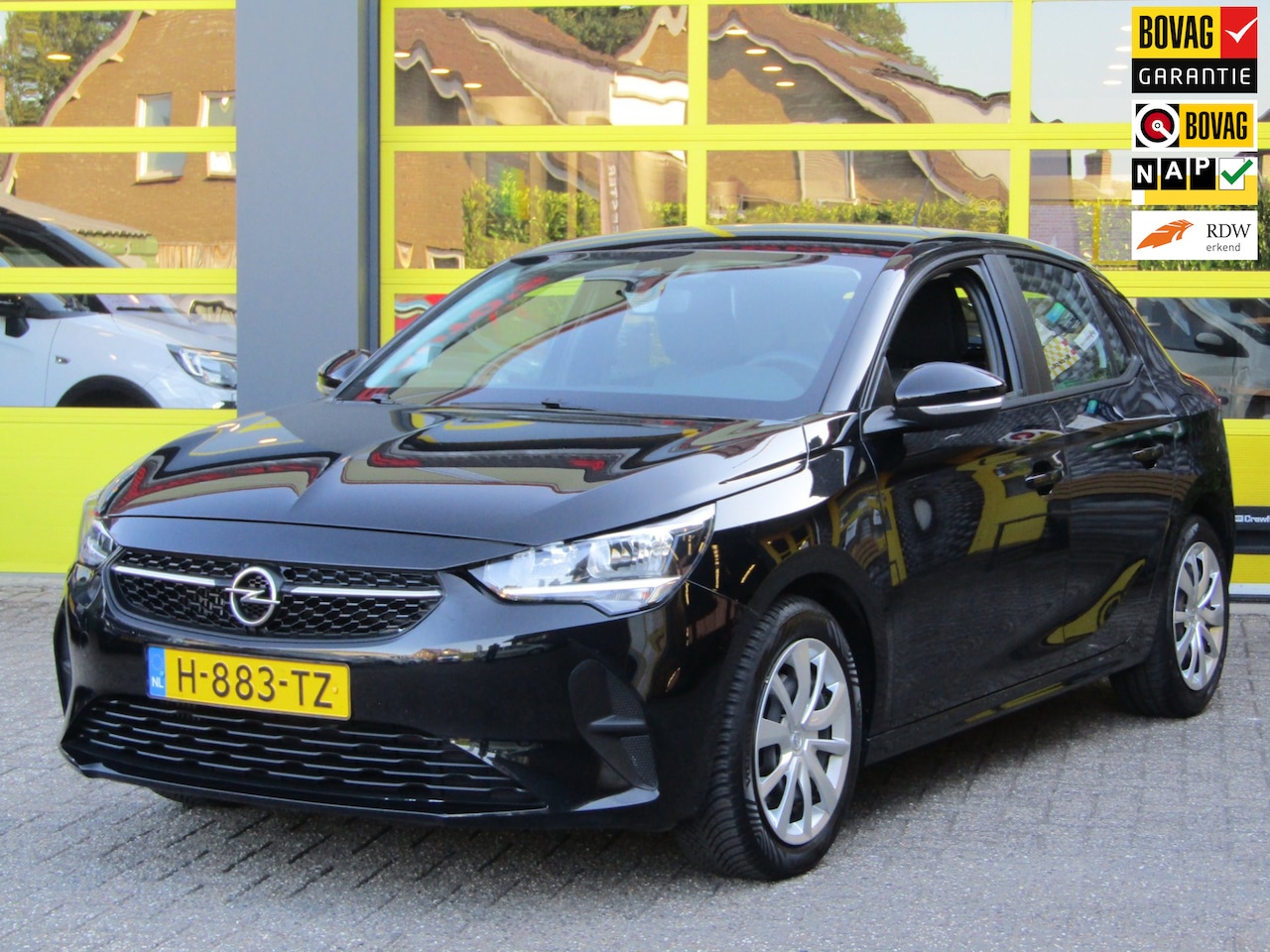 Opel Corsa - 1.2 Edition / Achteruitrijkamara / carplay / trekhaak / Nieuwe dist.Riem - AutoWereld.nl