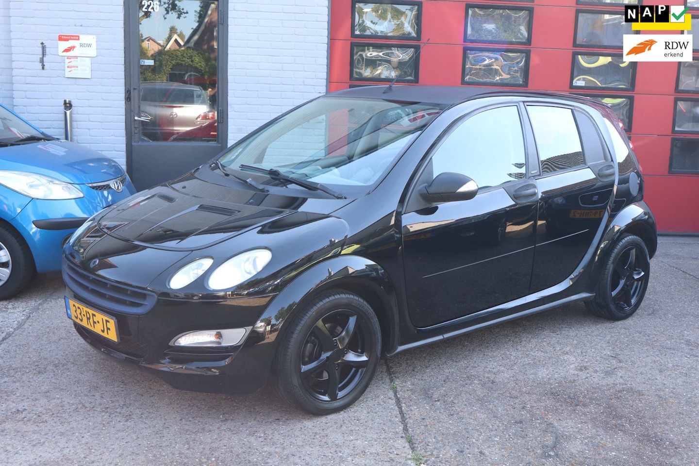 Smart Forfour - 1.1 blackbasic 1.1 blackbasic , NIEUWE APK , ZUINIG RIJDEN . - AutoWereld.nl