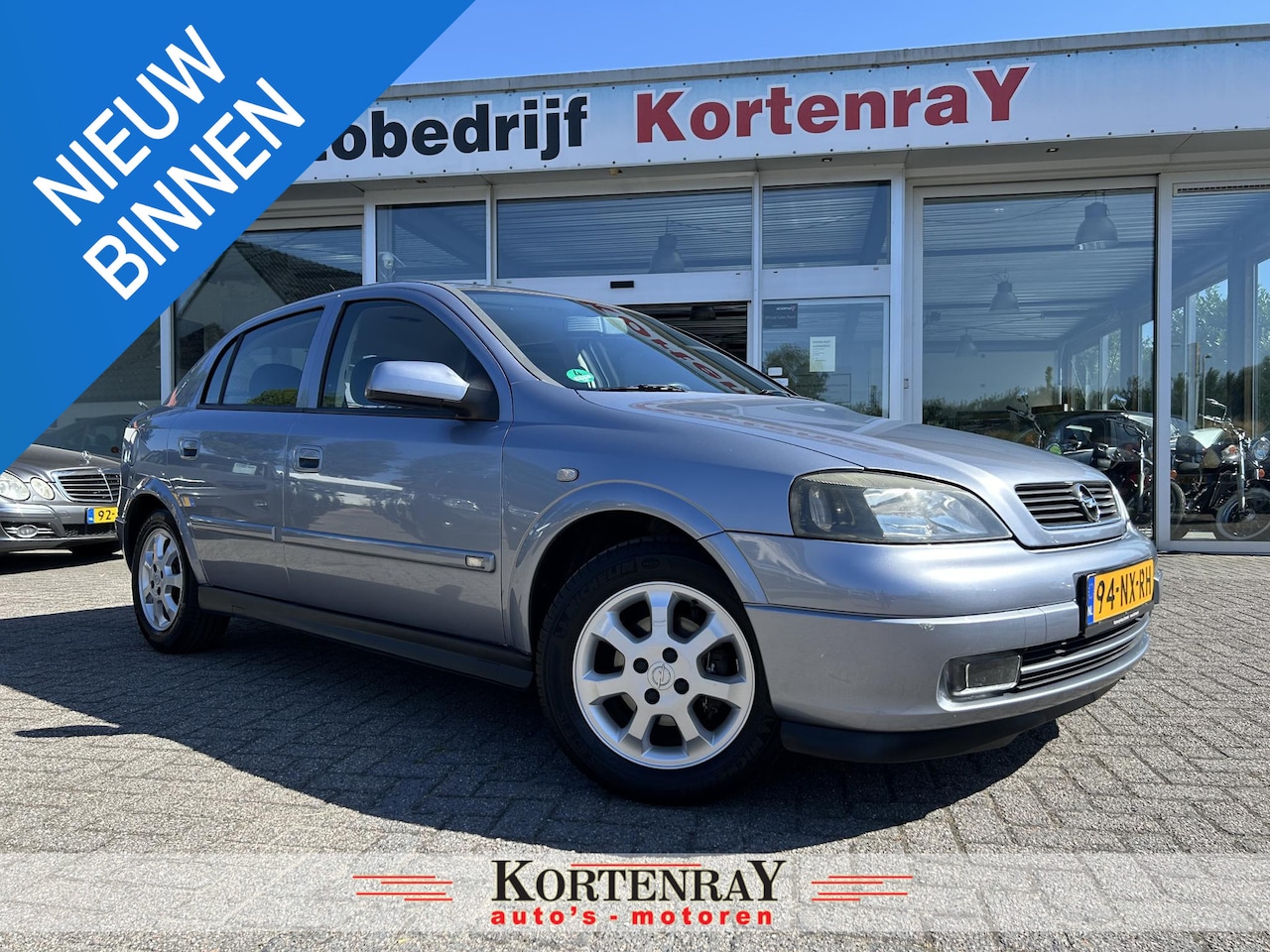 Opel Astra - 1.6 Edition /carplay/navigatie/de auto is in nieuwstaat - AutoWereld.nl